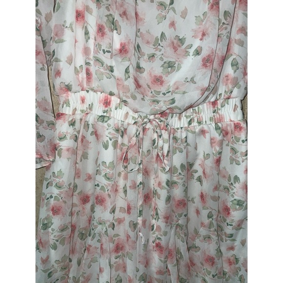 Trixxi Floral  Romper(Pit to pit 19” Length 30”) - Picture 4 of 8